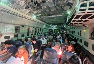 Terceiro avião da FAB decola de Tel Aviv com 70 brasileiros