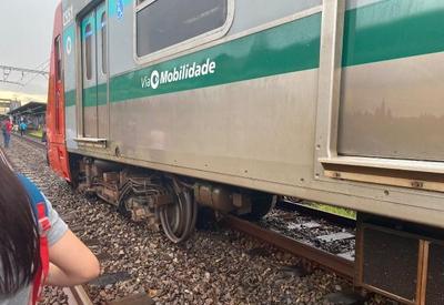 Trem com passageiros descarrila na Linha 8-Diamante em São Paulo