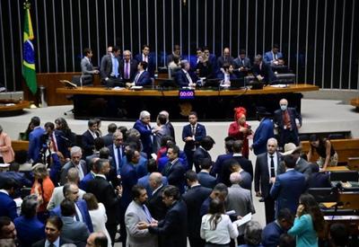Na Câmara, governo Lula prioriza emendas a deputados de fora da base