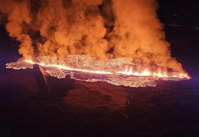 Vulcão entra em erupção na Islândia; veja imagens